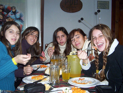 Cenando