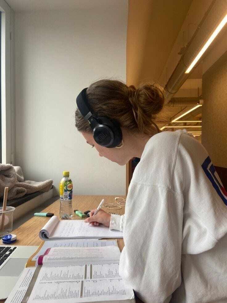 estudiando